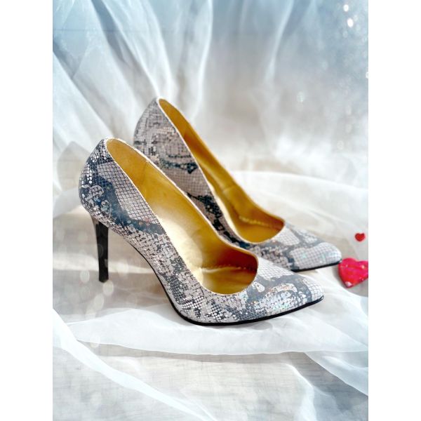 microwave In the mercy of mute Pantofi dama stiletto piele naturala tip sarpe gri Incaltaminte Rico